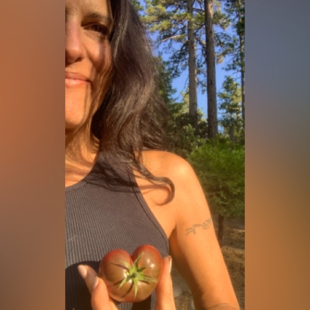 Meet your Posher, Claudia